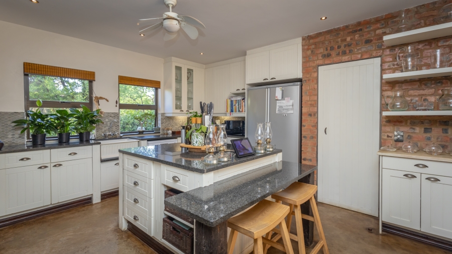 3 Bedroom Property for Sale in The Coves North West